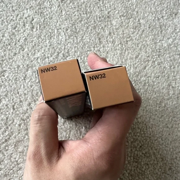 MAC Studio Fix Concealer - Picture 2 of 2